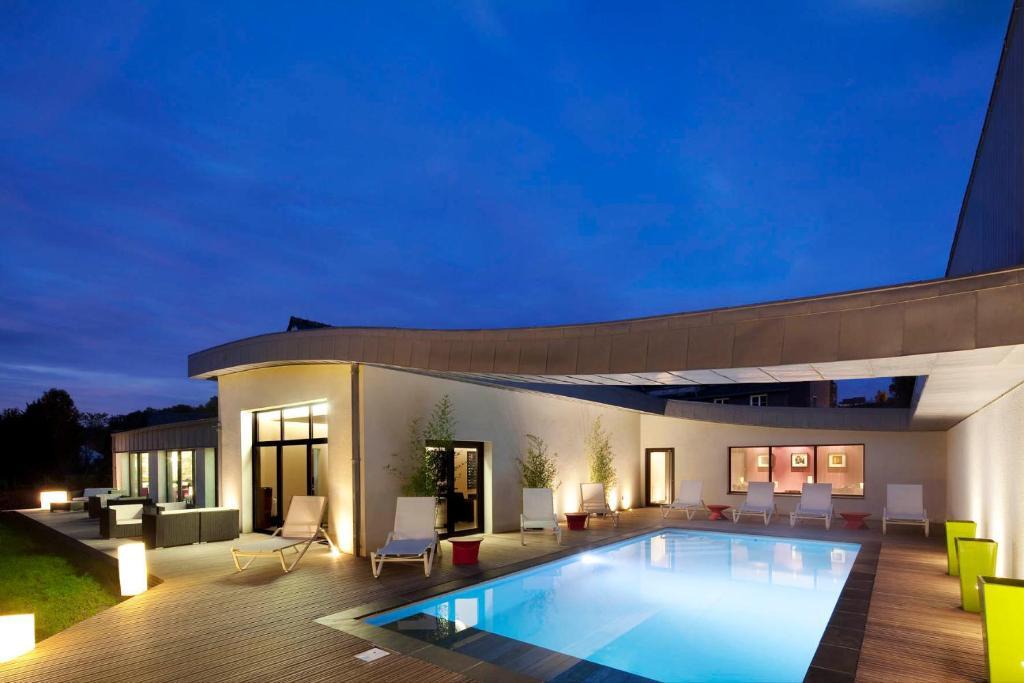 L'Aubiniere Hotel Restaurant & Spa Saint-Ouen-les-Vignes Екстериор снимка