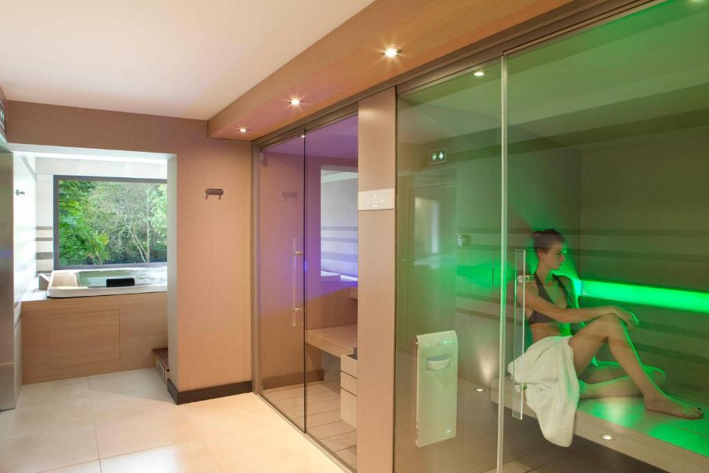L'Aubiniere Hotel Restaurant & Spa Saint-Ouen-les-Vignes Екстериор снимка