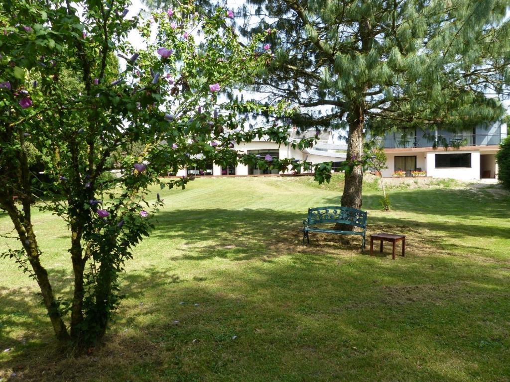 L'Aubiniere Hotel Restaurant & Spa Saint-Ouen-les-Vignes Екстериор снимка