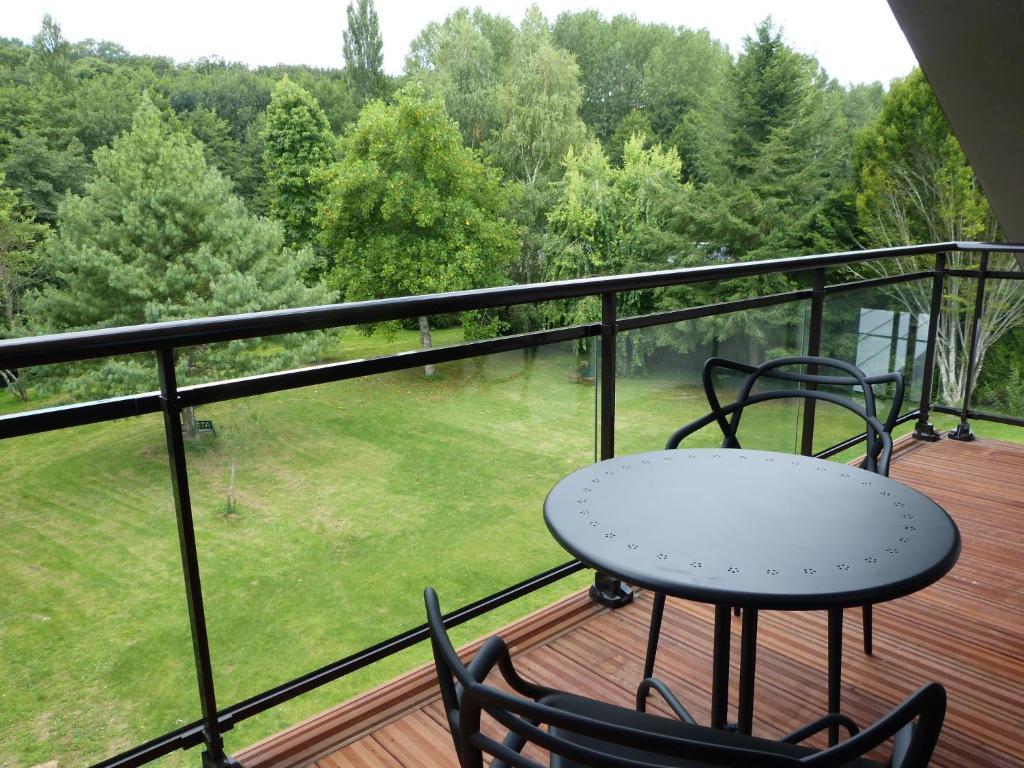 L'Aubiniere Hotel Restaurant & Spa Saint-Ouen-les-Vignes Екстериор снимка