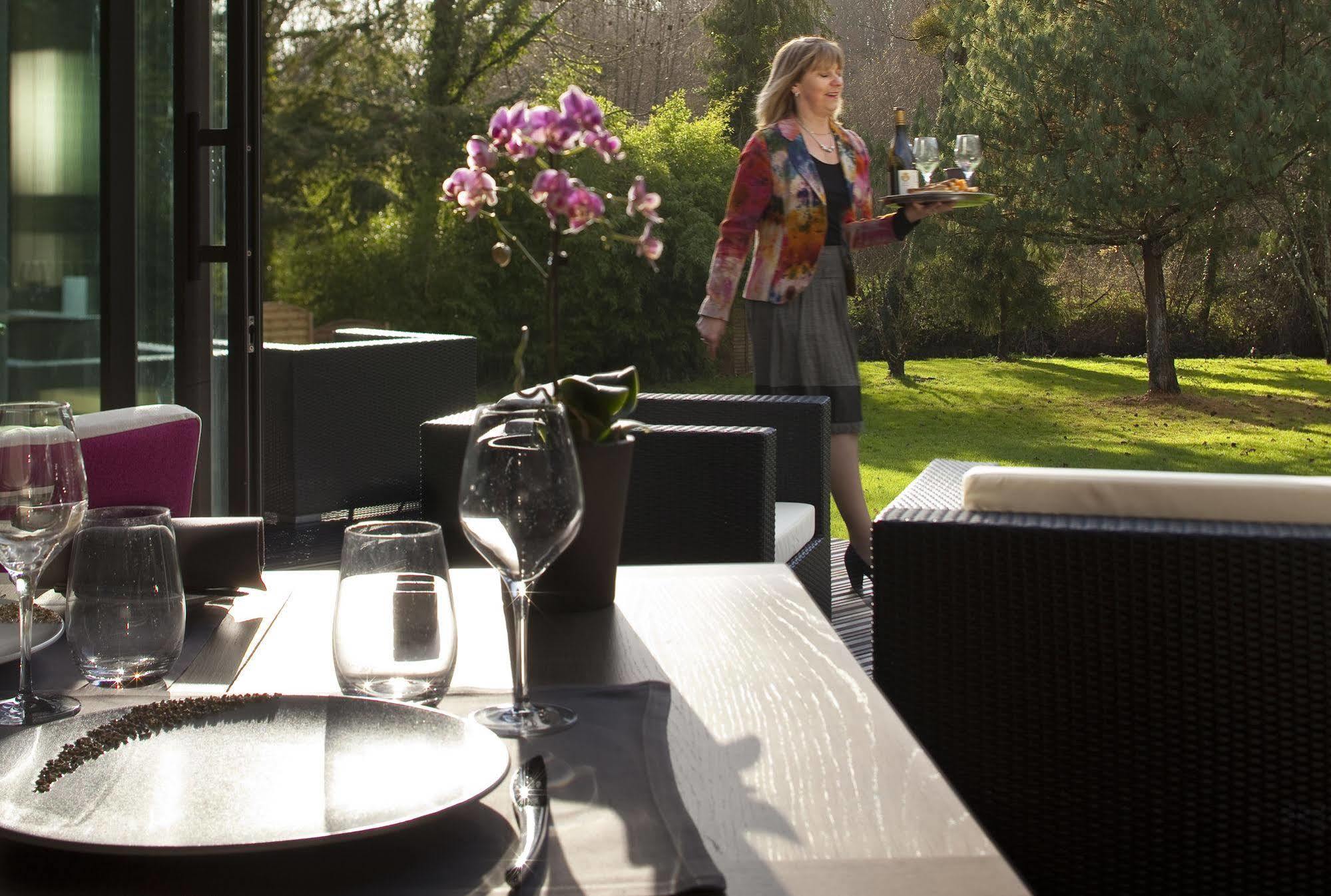 L'Aubiniere Hotel Restaurant & Spa Saint-Ouen-les-Vignes Екстериор снимка