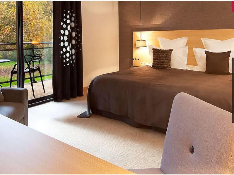 L'Aubiniere Hotel Restaurant & Spa Saint-Ouen-les-Vignes Екстериор снимка